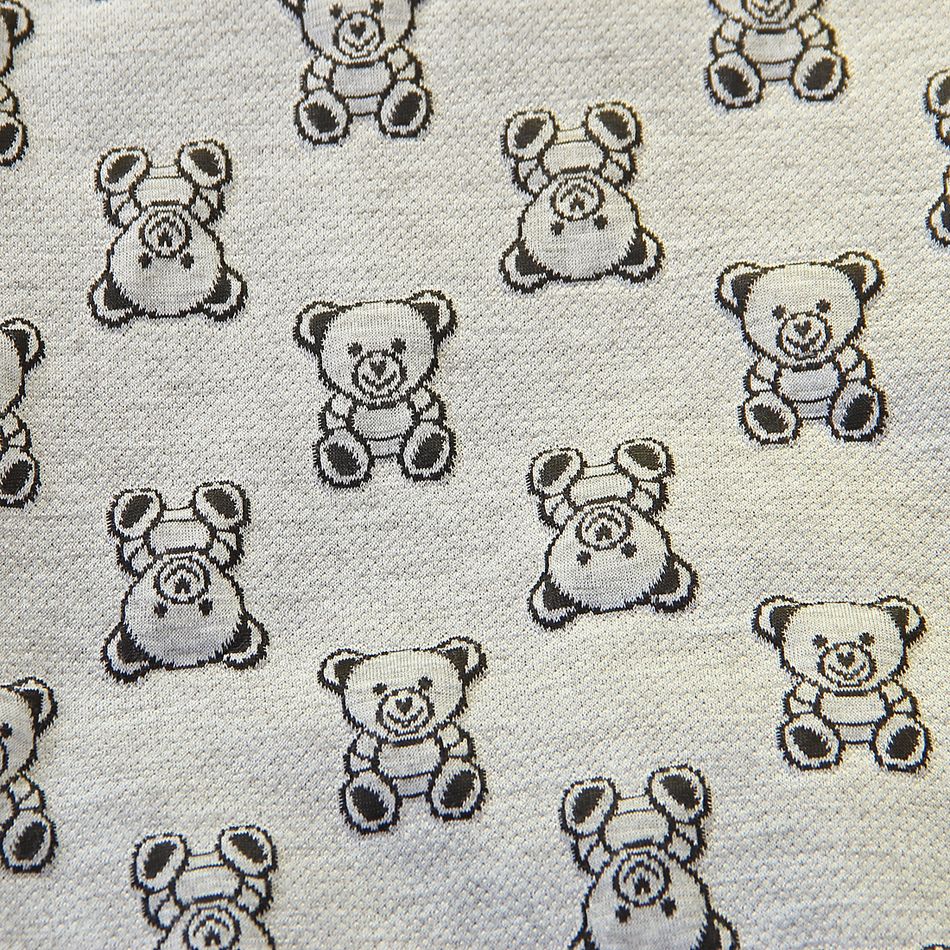 2pcs Toddler Boy Trendy Denim Jeans and Bear Print Sweatshirt Set Grey big image 3