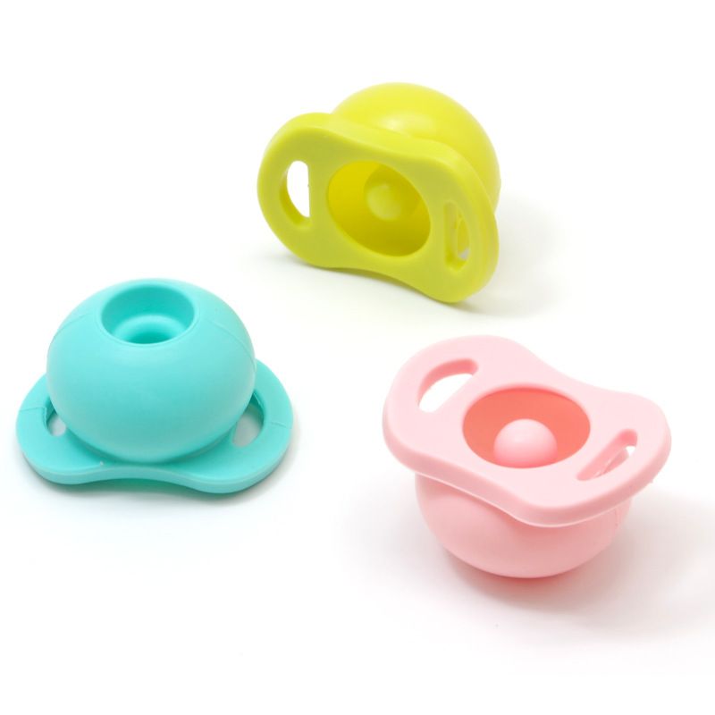 Ciuccio portatile retrattile in silicone alimentare da 3 confezioni per bambini ciuccio antipolvere con scatola Multicolore