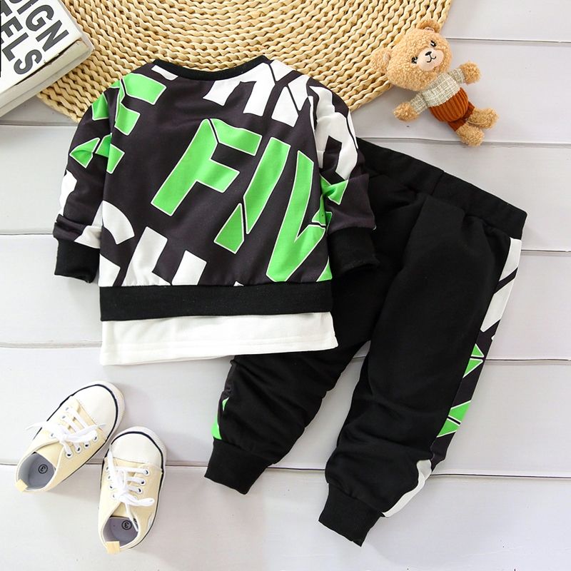 2pcs Baby Boy All Over Letter Print Long-sleeve Pullover Sweatshirt and Joggers Pants Set Green big image 3