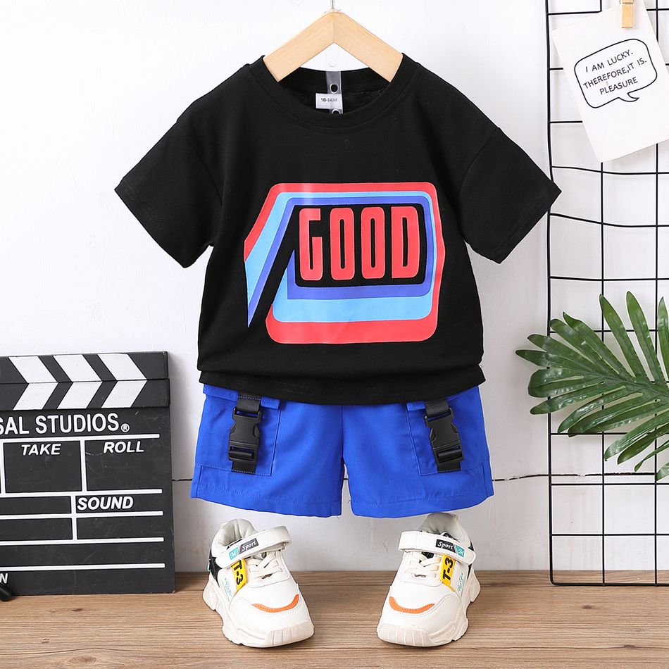 2pcs Toddler Boy Trendy Letter Print Tee and Buckle Design Cargo Shorts Set Black