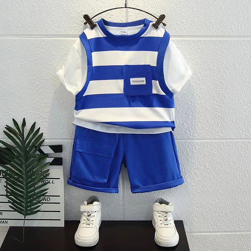 2pcs Toddler Boy Trendy Faux-two Stripe Pocket Design Tee and Shorts Set royalblue