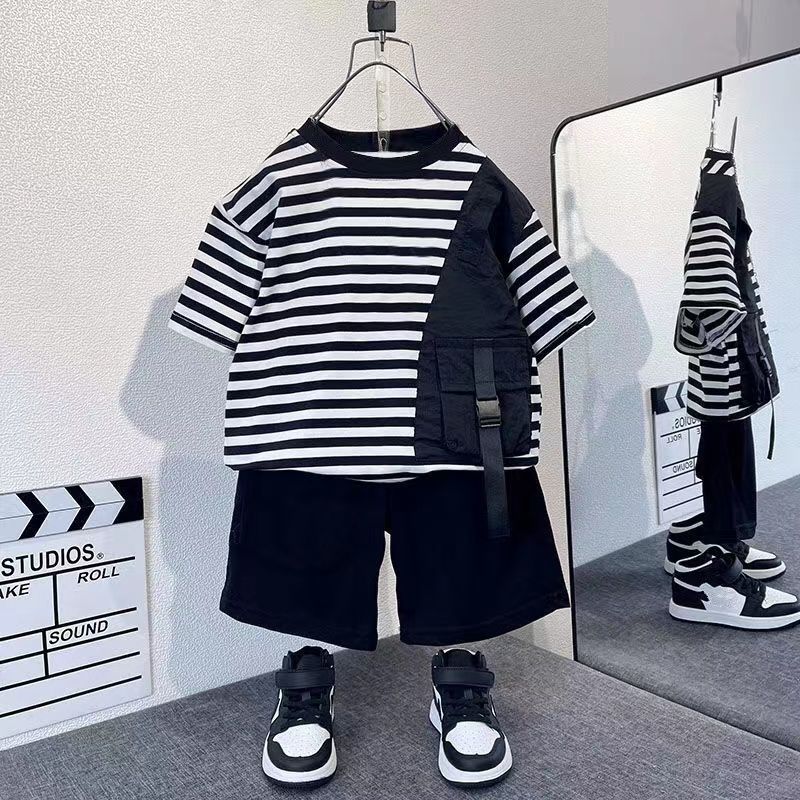 2pcs Toddler Boy Trendy Stripe Pocket Design Tee and Black Shorts Set Black big image 7