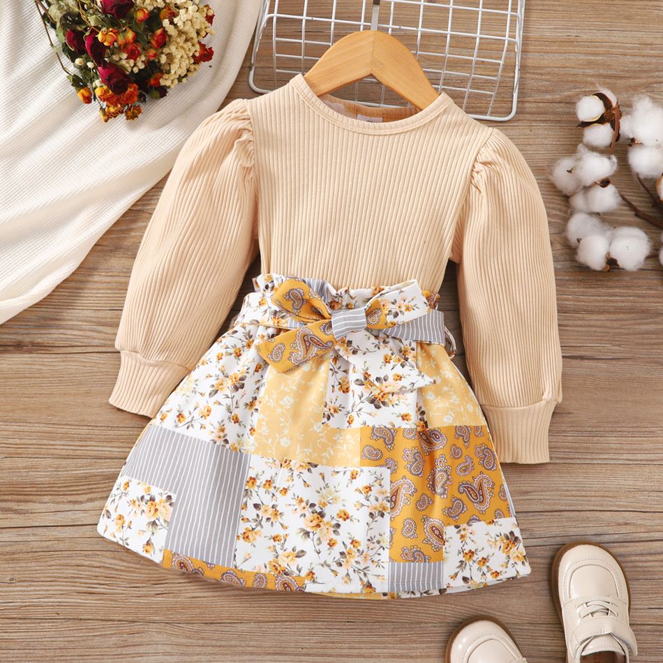 2pcs Toddler Girl Sweet Ribbed Puff-sleeve Tee and Floral Print Belted Skirt Set Apricot
