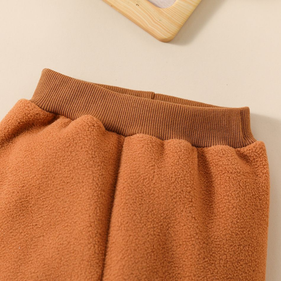 2pcs Baby Boy/Girl Bear Embroidered Long-sleeve Fleece Sweatshirt and Sweatpants Set Brown big image 4