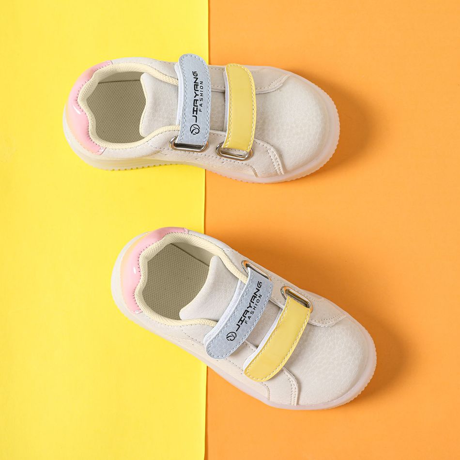 أحذية عادية للأطفال الصغار colorblock مزدوجة الفيلكرو وردي فاتح