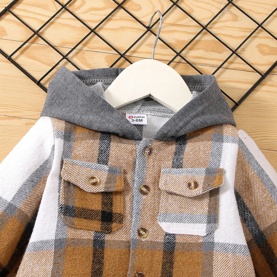 2pcs Baby Boy Long-sleeve Hooded Plaid Jacket and Ripped Jeans Set Brown big image 2