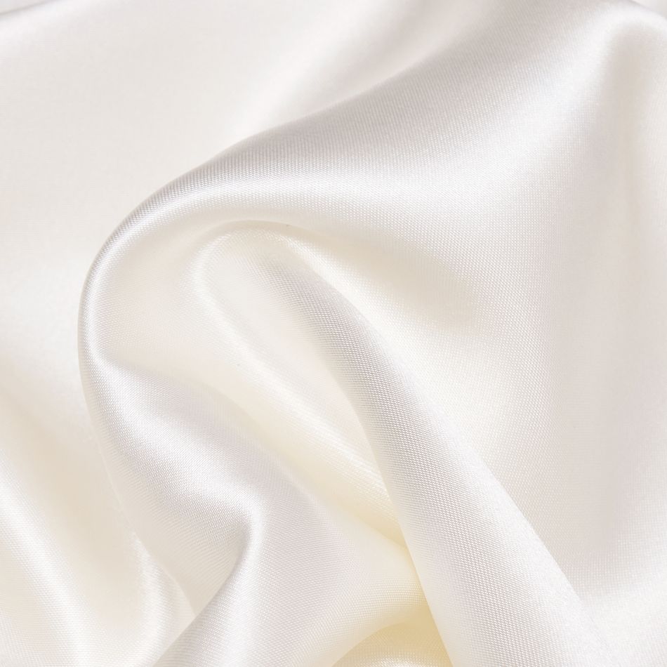 غطاء وسادة من الساتان مصنوع من الساتان والحرير الصناعي مع إغلاق مغلف اللون البيج big image 4