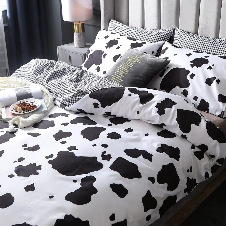 3-teiliges Bettbezug-Set mit Kuh-Print, 1 Bettbezug und 2 Kissenbezüge, Cartoon-Bettwäsche-Set schwarz/weiß big image 2
