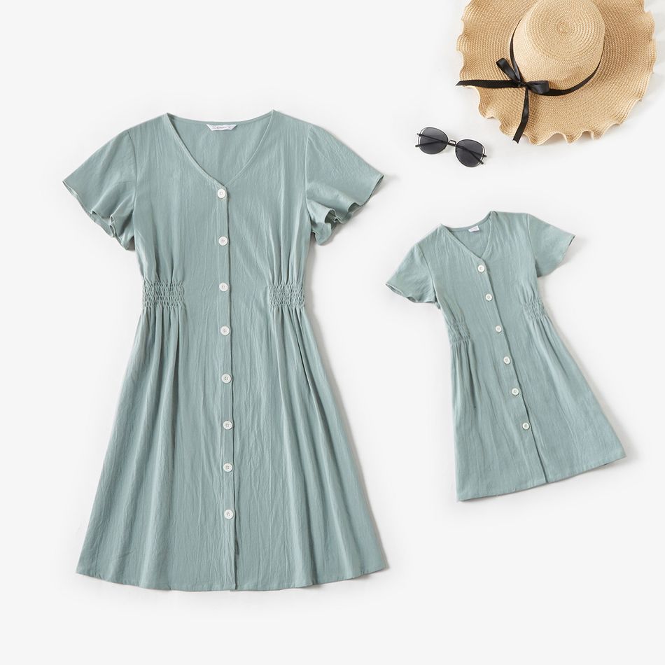 100% Cotton Solid Green Ruffle Short-sleeve V-neck Button Down Dress for Mom and Me Light Green