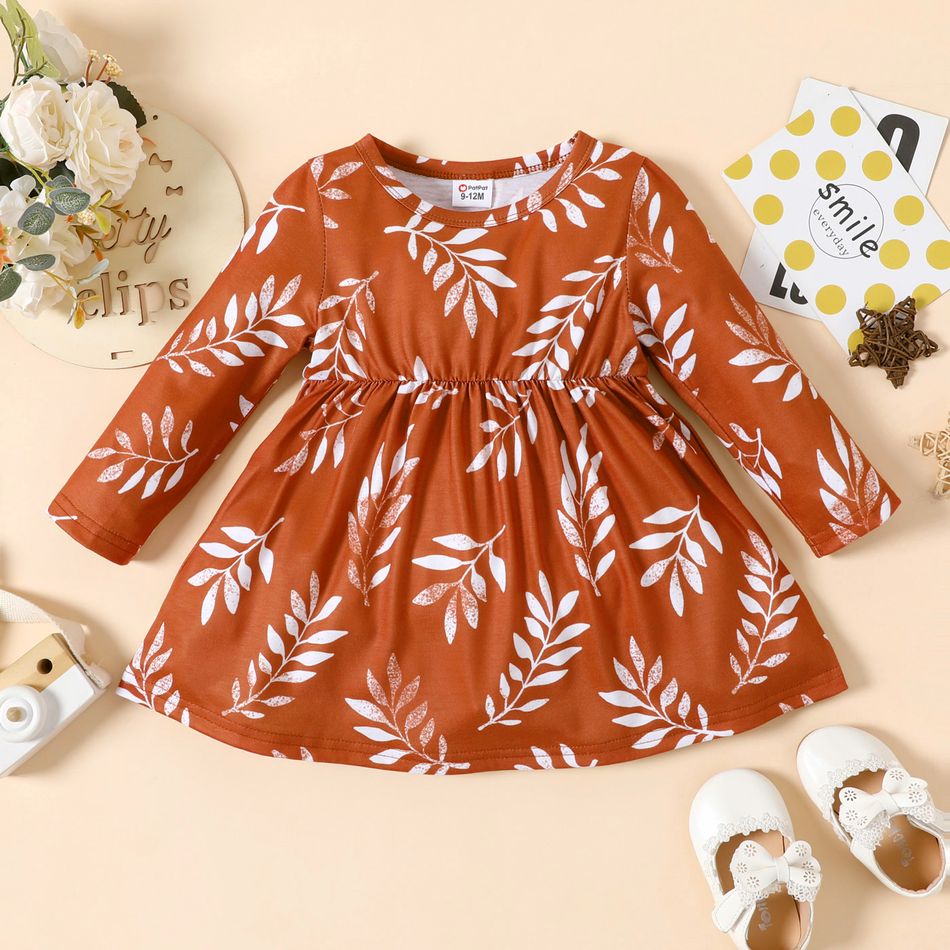 Baby Girl All Over Leaves Print Round Neck Long-sleeve Dress Brown