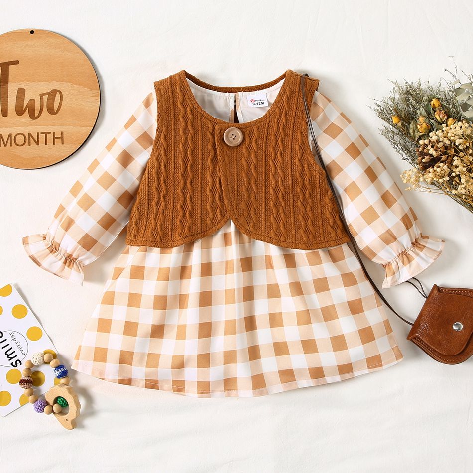 2pcs Baby Girl Plaid Doll Collar Long-sleeve Dress and Brown Textured Vest Set Color block