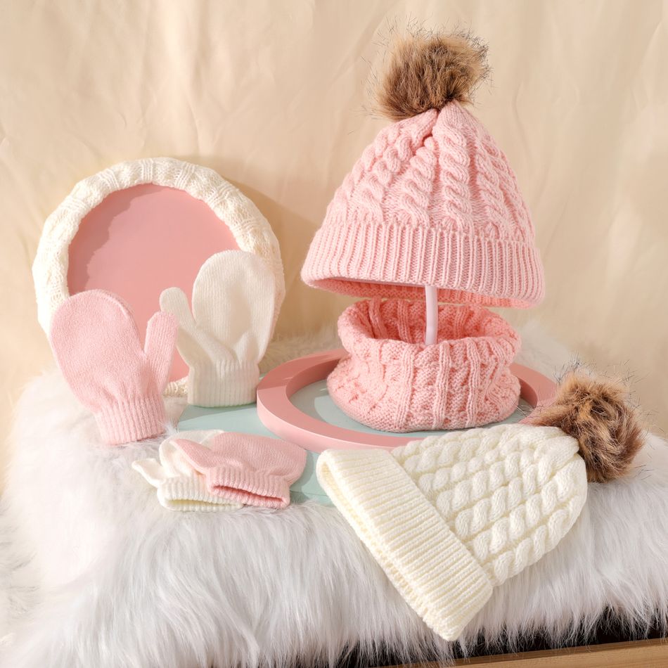 Conjunto para bebê/criança pequena (pacote com 4) com luvas, cachecol e gorro de tricô se, estampa e com pompom decorativo Branco big image 5
