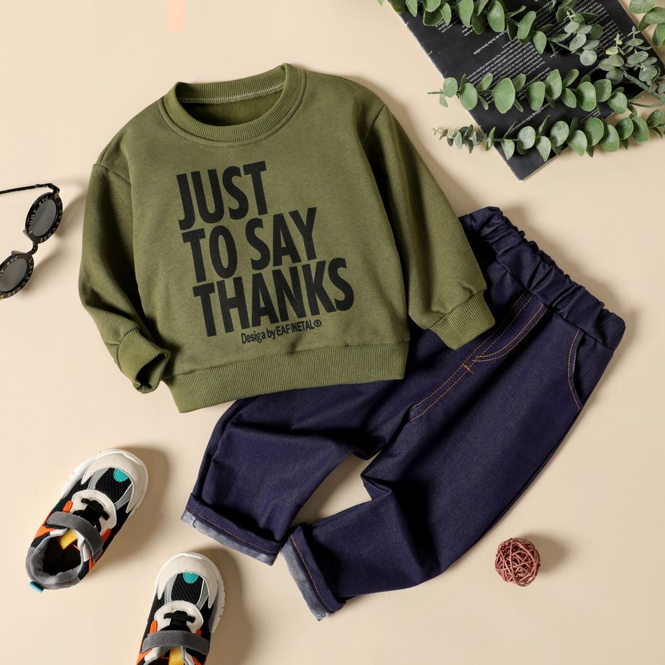 2pcs Letter Print Long-sleeve White or Green or Black Pullover Top and Dark Blue Jeans Toddler Set Dark Green