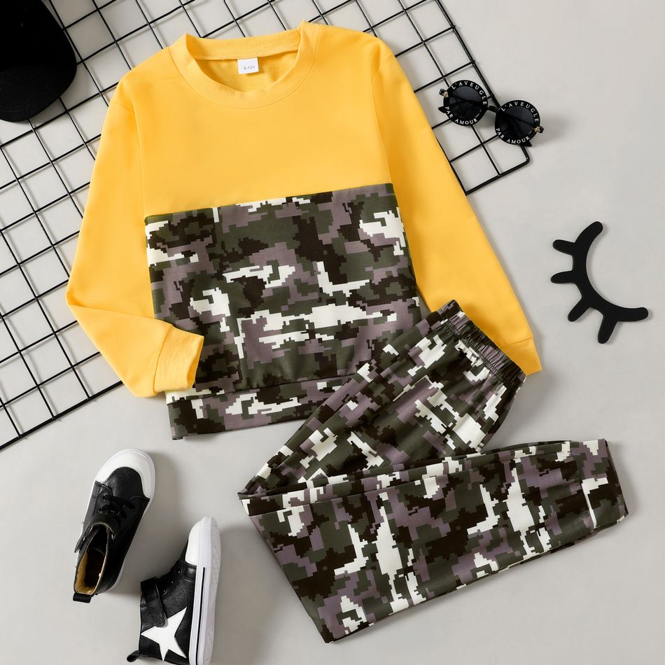 2-piece Kid Boy Camouflage Print Colorblock Sweatshirt and Pants Casual Set Yellow