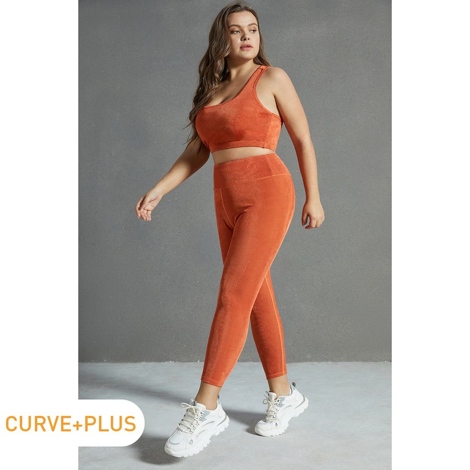 2-piece Women Plus Size Sporty Crop Tank Top and Leggings Yoga Set Caramel