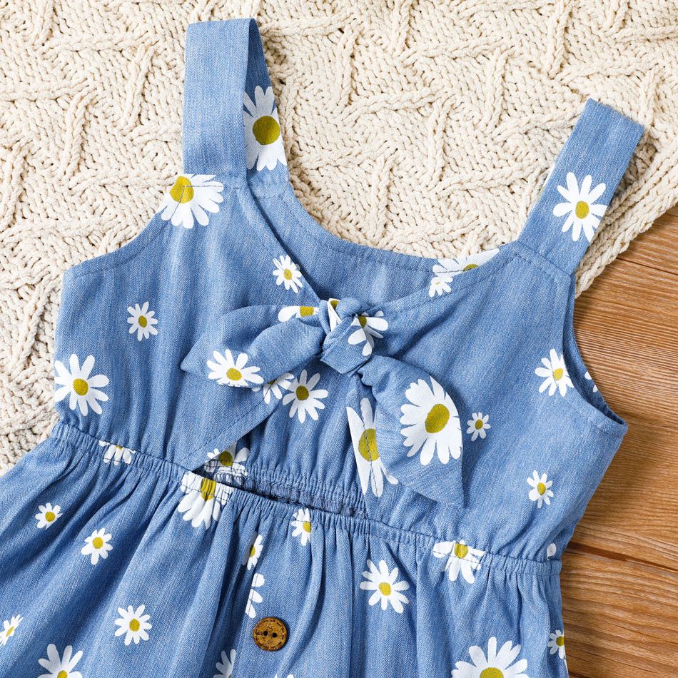 Toddler Girl Floral Print Bowknot Design Hollow out Denim Strap Dress Blue big image 4