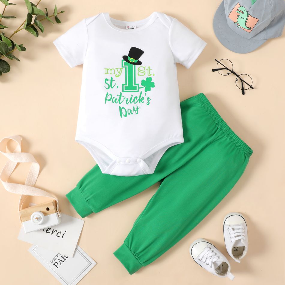 St. Patrick's Day 2pcs Baby Boy Four-leaf Clover and Letter Print Short-sleeve Romper with Solid Trousers Set greenwhite