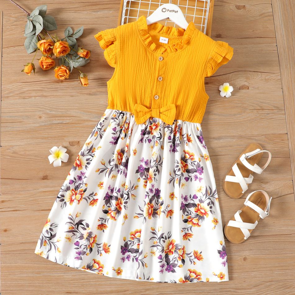 فستان بناتي بياقة مكشكشة بطبعة زهور وأزرار بأكمام رفرفة الأصفر