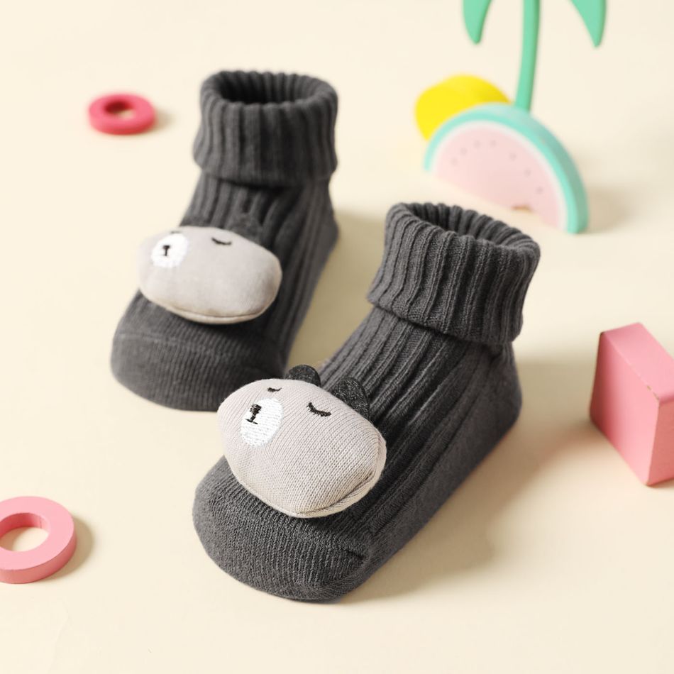 Meias de chão caneladas antiderrapantes 100% algodão com design tridimensional para bebês / crianças pequenas Cinza Escuro big image 2