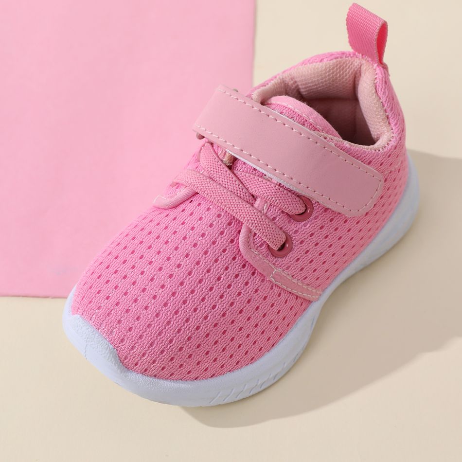 حذاء رياضي وردي للأطفال الصغار / الأطفال بشريط فيلكرو شبكي يسمح بمرور الهواء زهري