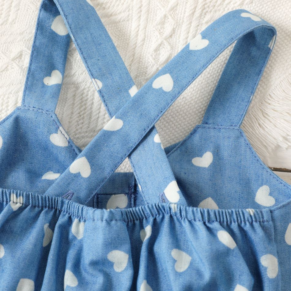 Baby Girl All Over Love Heart Print Imitation Denim Bowknot Hollow out Sleeveless Romper Light Blue big image 5