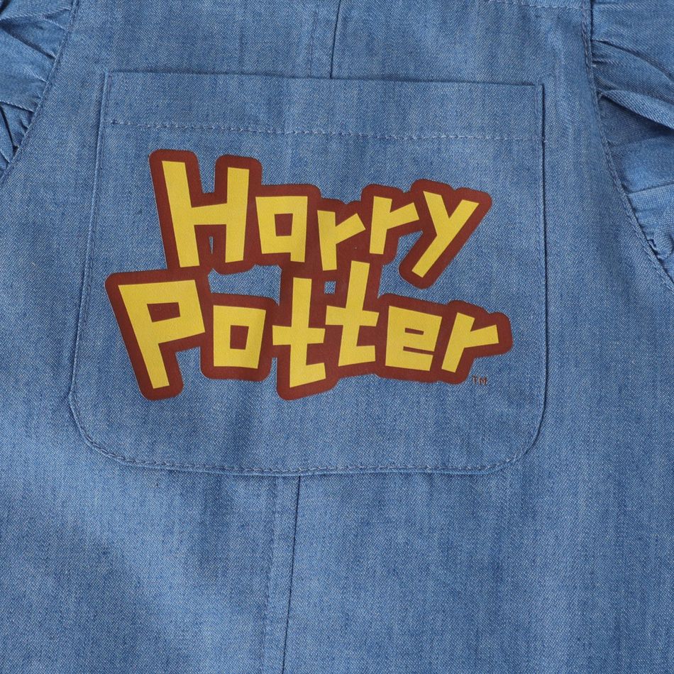 Harry Potter 2pcs Toddler Girl Allover Print Short-sleeve Tee and Ruffled Letter Print 100% Cotton Denim Overalls Set DENIMBLUE big image 3