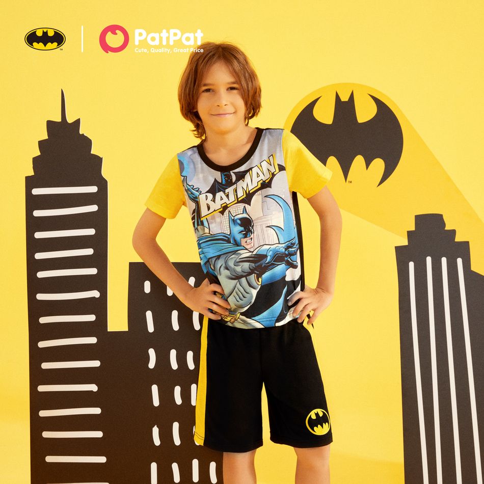 Batman 2-piece Kid Boy Colorblock Short-sleeve Tee and Elasticized Shorts Set Yellow