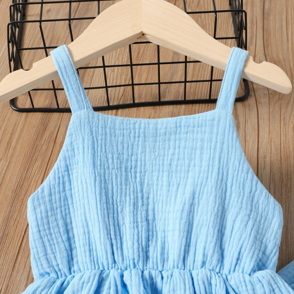 2pcs Toddler Girl 100% Cotton Solid Color Peplum Crepw Camisole and Elasticized Pants Set Blue big image 5