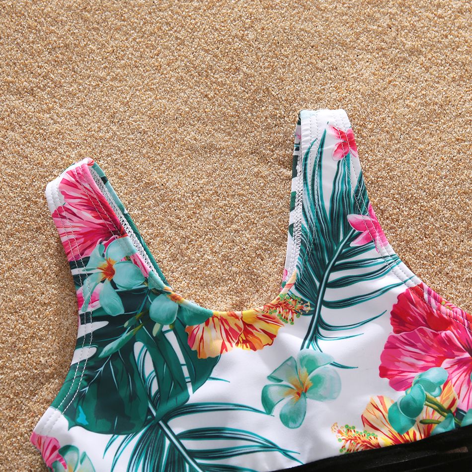 Look de família Plantas e flores tropicais Conjuntos de roupa para a família Fato de banho Branco big image 4