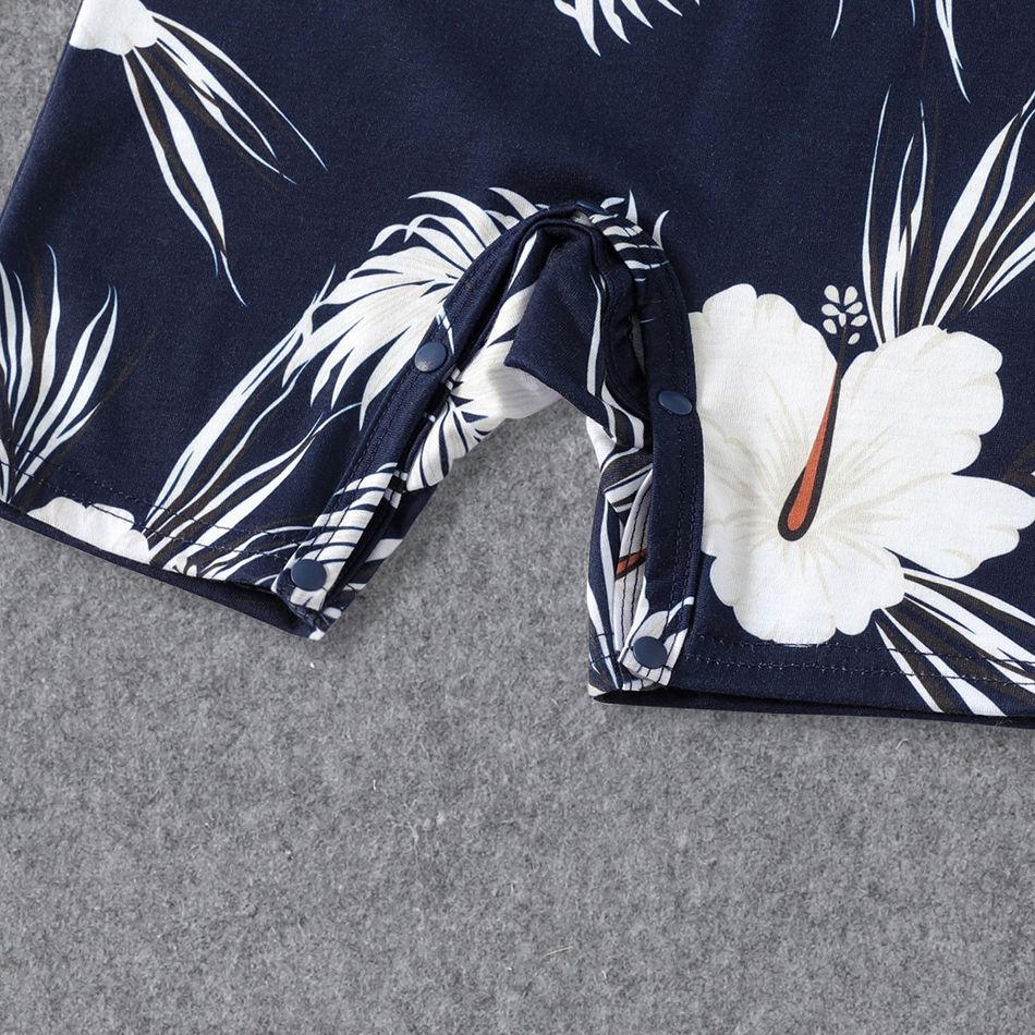 Family Matching White Spaghetti Strap Ruffle V Neck Splicing Floral Print Dresses and Short-sleeve T-shirts Sets Blueblackwhite big image 12