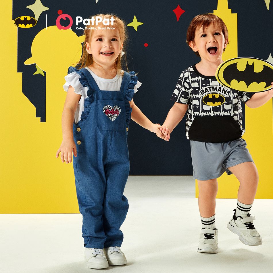 Batman 2pcs Toddler Girl Heart Print Flutter-sleeve White Tee and Ruffled Denim Overalls Set Blue big image 3