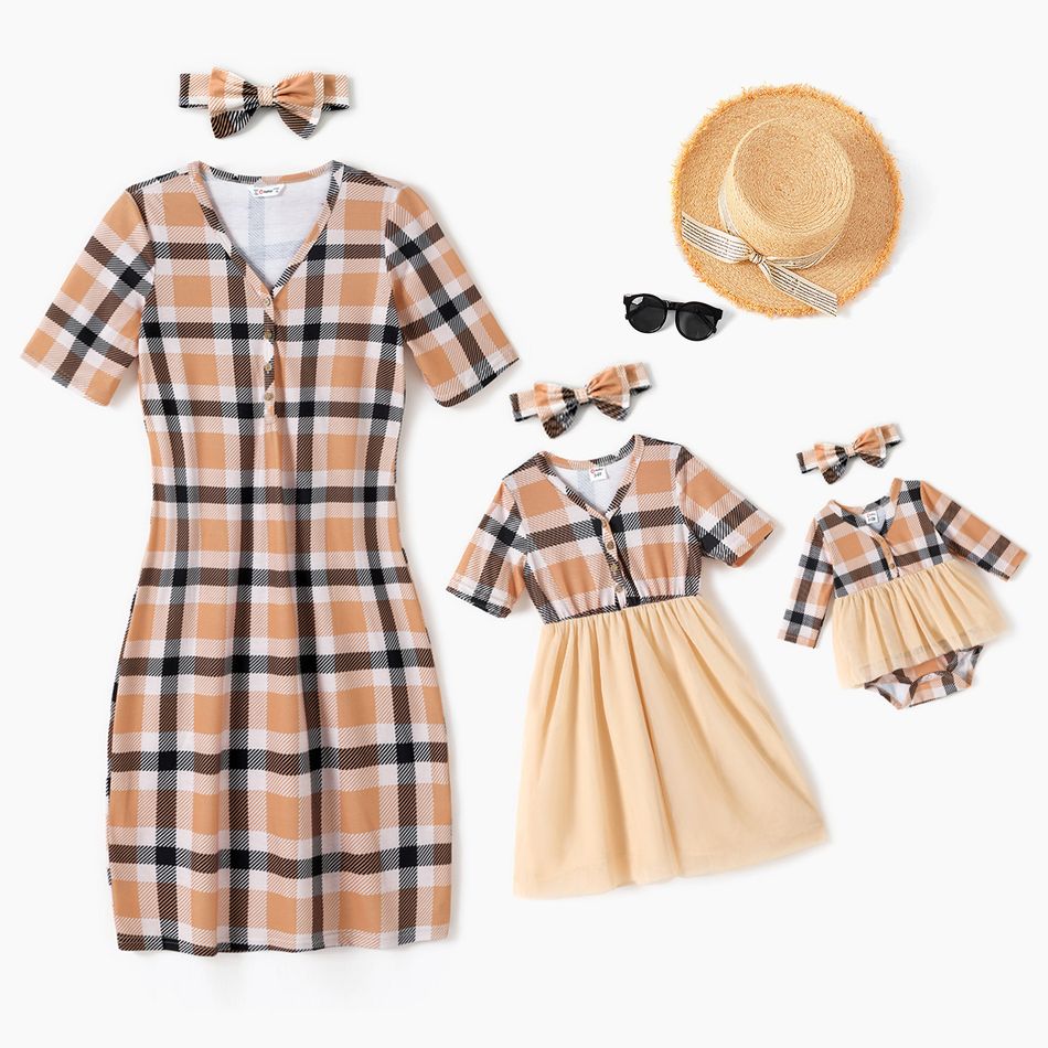 Plaid V-neck Mesh Splice Half-sleeve Matching Dresses Apricot