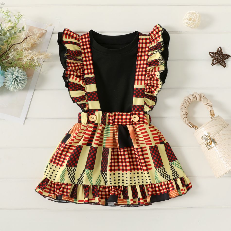 2-piece Toddler Girl Flutter-sleeve Black Tee and Ruffled Geo Print Suspender Skirt Set Multi-color