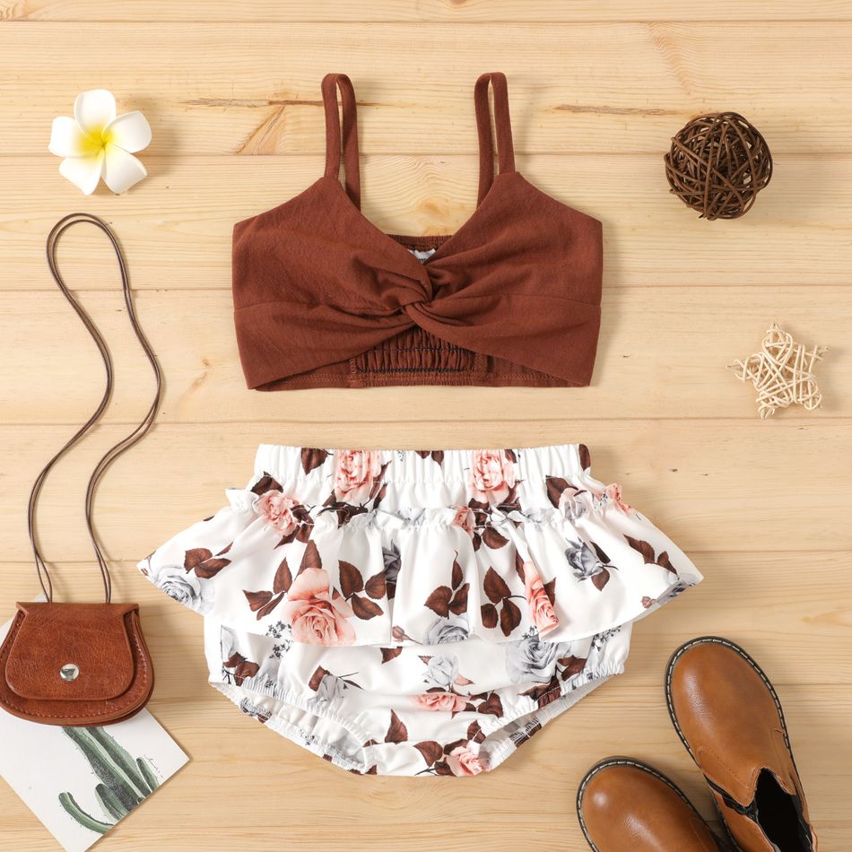 2pcs Baby Girl 100% Cotton Camisole Crop Top and Floral Print Ruffled Shorts Set Brown