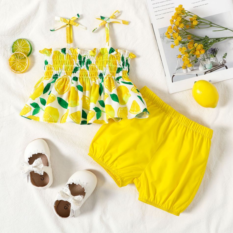 2pcs Baby Girl All Over Yellow Lemon Print Shirred Cami Top and Shorts Set Yellow big image 1