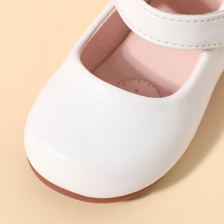 حذاء ماري جين أبيض بسيط للأطفال الصغار أبيض
