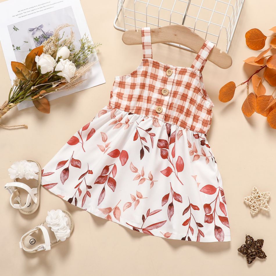 Baby Girl Button Design Plaid Splicing Leaf-print Sleeveless Dress Brown big image 1