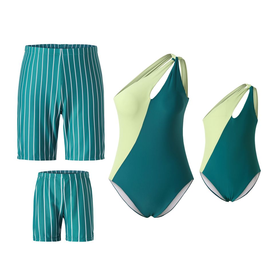 ملابس سباحة بكتف واحد من قطعة واحدة مطابقة للعائلة وسروال سباحة مخطط أخضر مسود big image 3