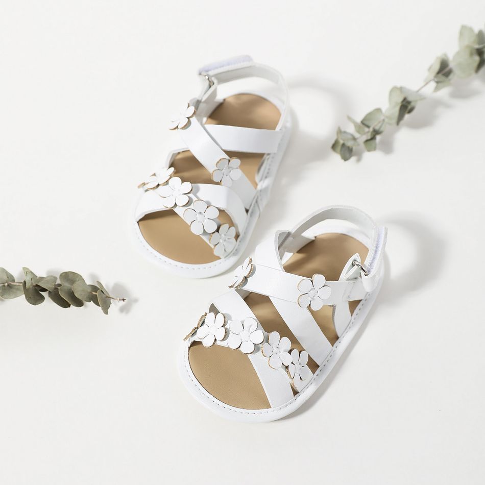 طفل / طفل صغير ديكور الأزهار الصنادل البيضاء prewalker الأحذية أبيض big image 2