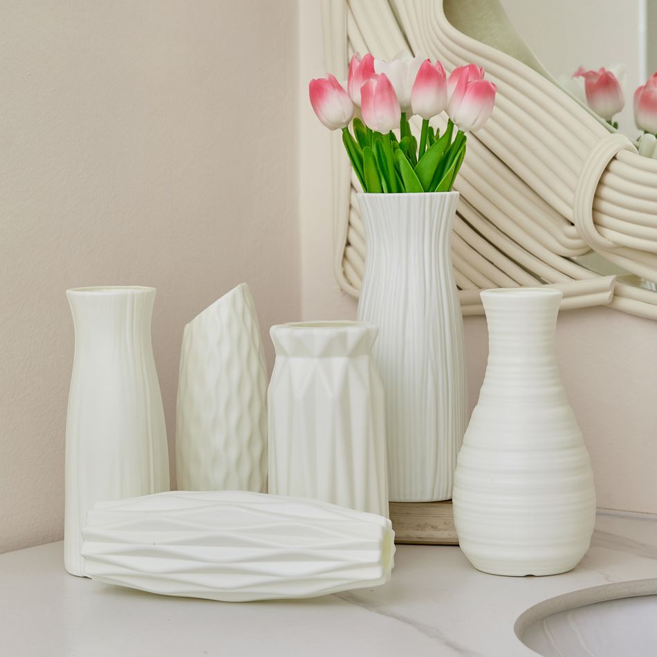 Ceramic Look White Plastic Flower Vase Geometric Style Unbreakable Decor Vase for Flower Home Office Table Decor White big image 4