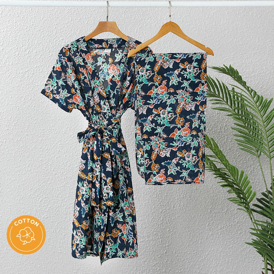Mommy and Me 100% Cotton Allover Floral Print Short-sleeve Robe and Swaddle Set royalblue