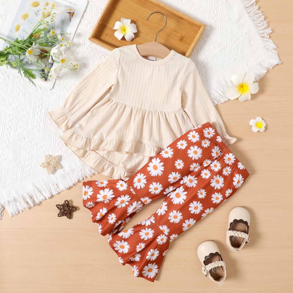 2pcs Baby Girl Rib Knit Ruffle Trim Long-sleeve Top and Allover Daisy Floral Print Flared Pants Set Brown