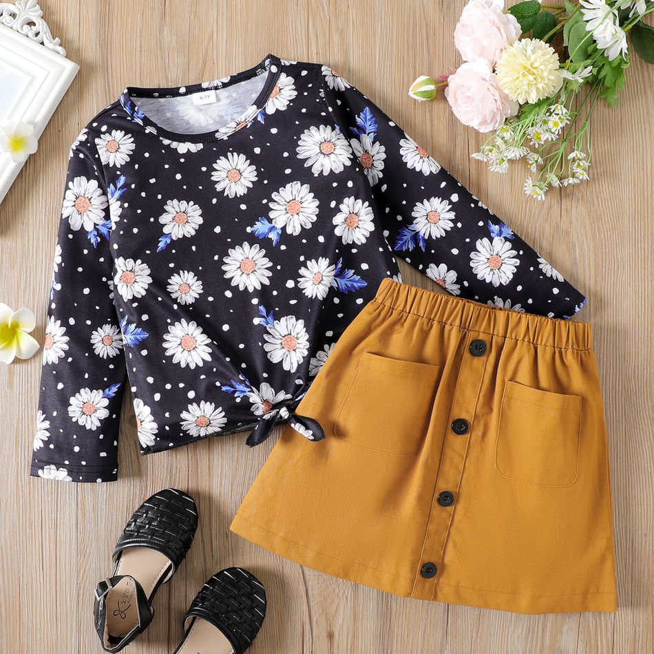2pcs Kid Girl Floral Print Tie Knot Long-sleeve Tee and Button Pocket Design Skirt Set Black