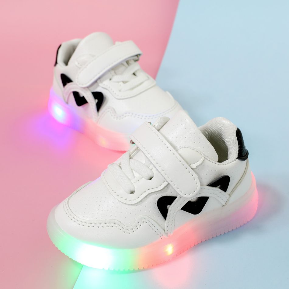 Toddler / Kid Cartoon Graphic Detail LED Casual Shoes Pink