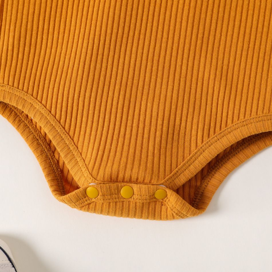 2pcs Baby Girl Solid Rib Knit Peter Pan Collar Short-sleeve Romper and Floral Print Shorts Set Yellow big image 4