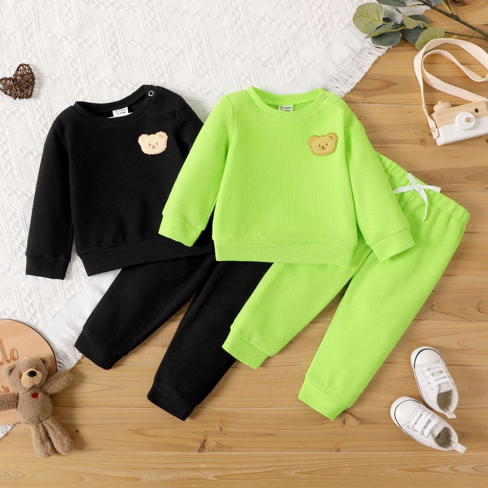 2pcs Baby Boy Cartoon Bear Detail Solid Textured Long-sleeve Pullover Sweatshirt and Sweatpants Set LUMINOUSYELLOW big image 2