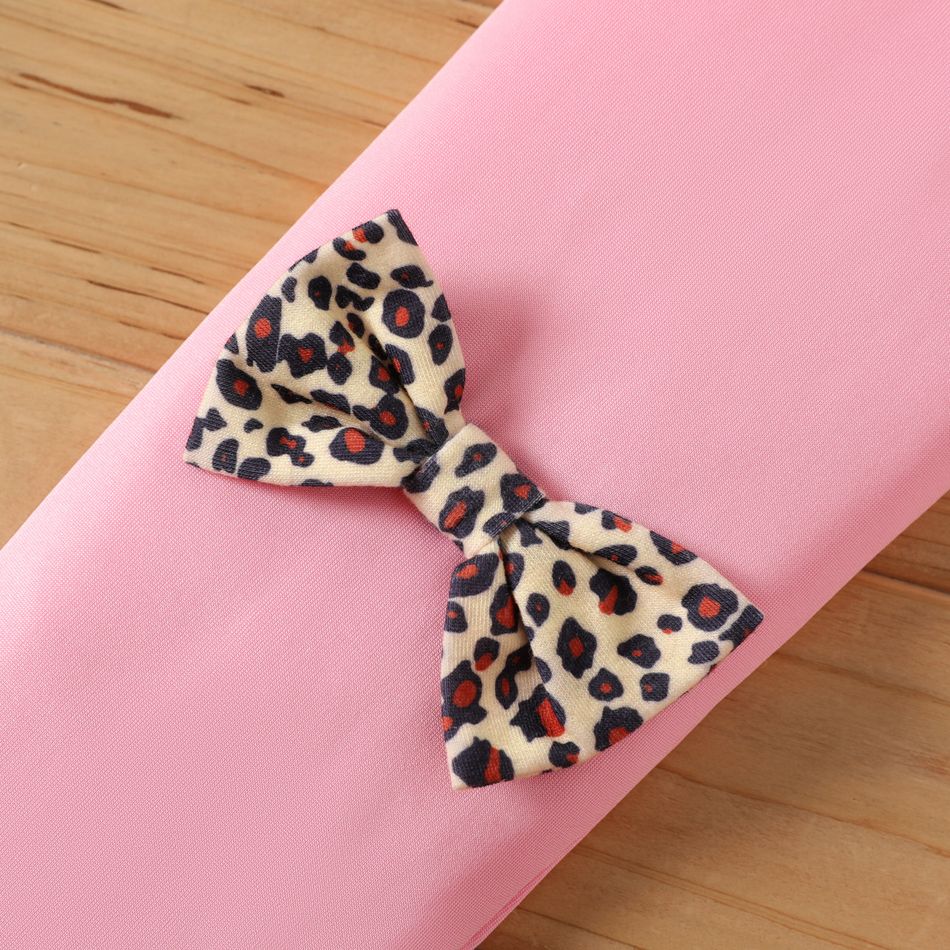 2pcs Kid Girl Leopard Heart Print Lace Hem Long-sleeve Pink Tee and Bowknot Design Leggings Set Pink big image 6
