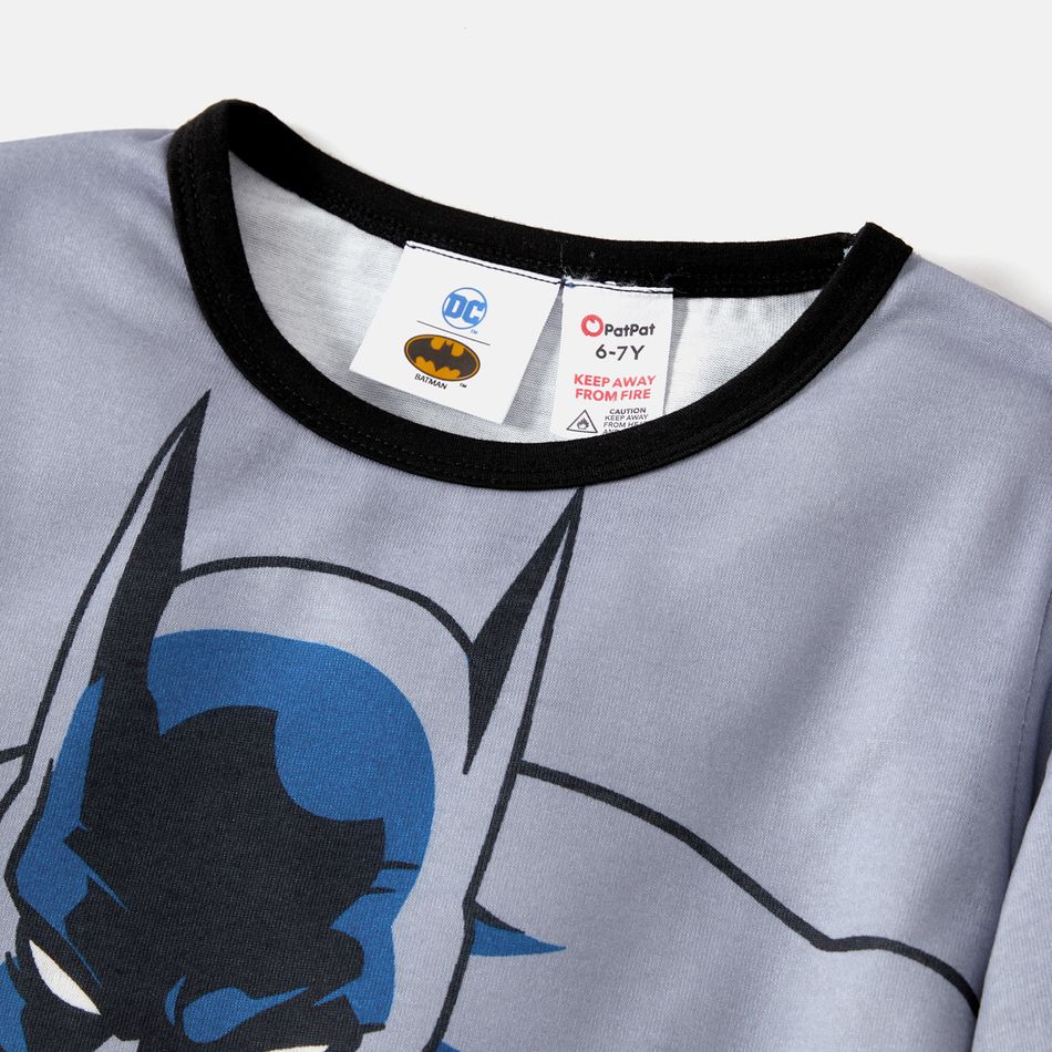 Batman 2pcs Kid Boy Character Print Long-sleeve Tee and Pants Pajamas Sleepwear Set Grey big image 4