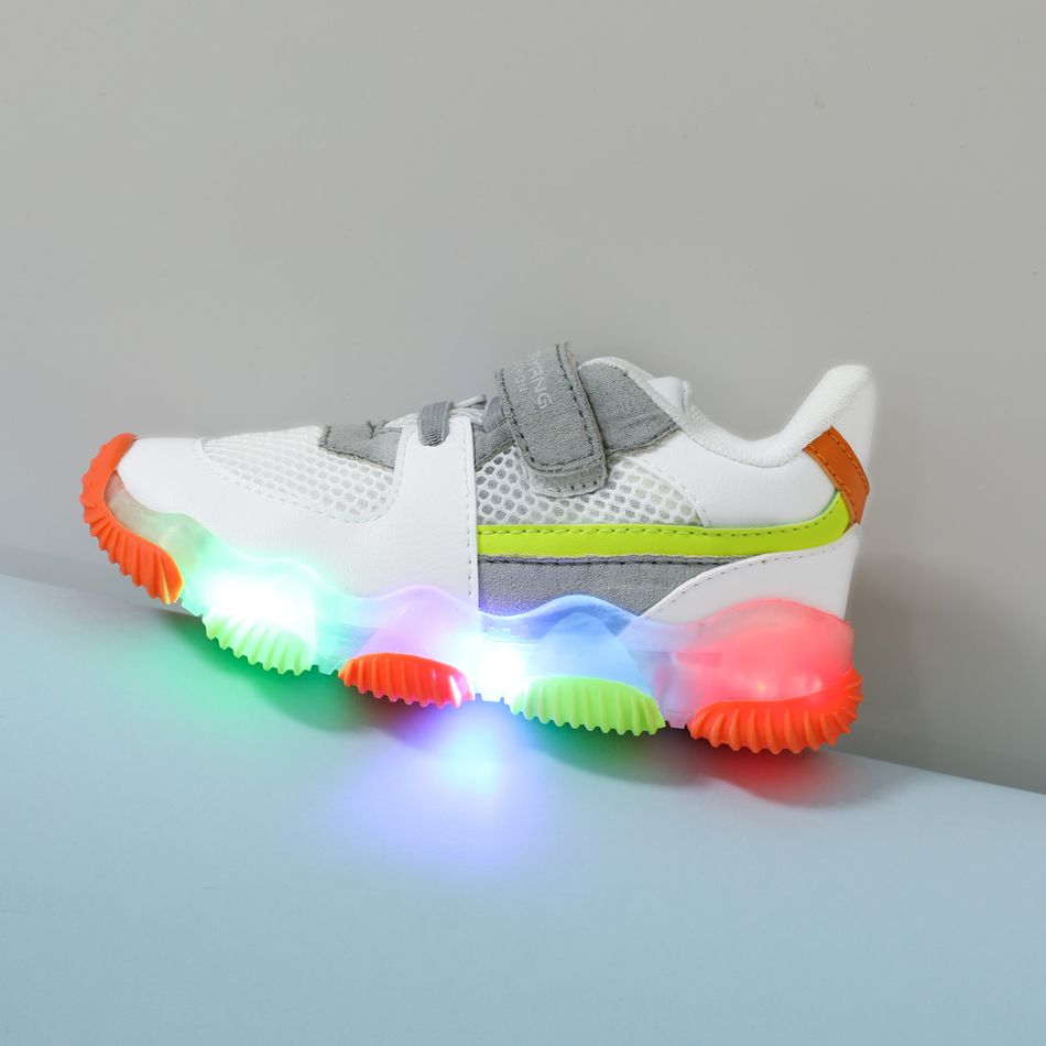 Toddler / Kid Color Block LED Trainers Sneakers White big image 2