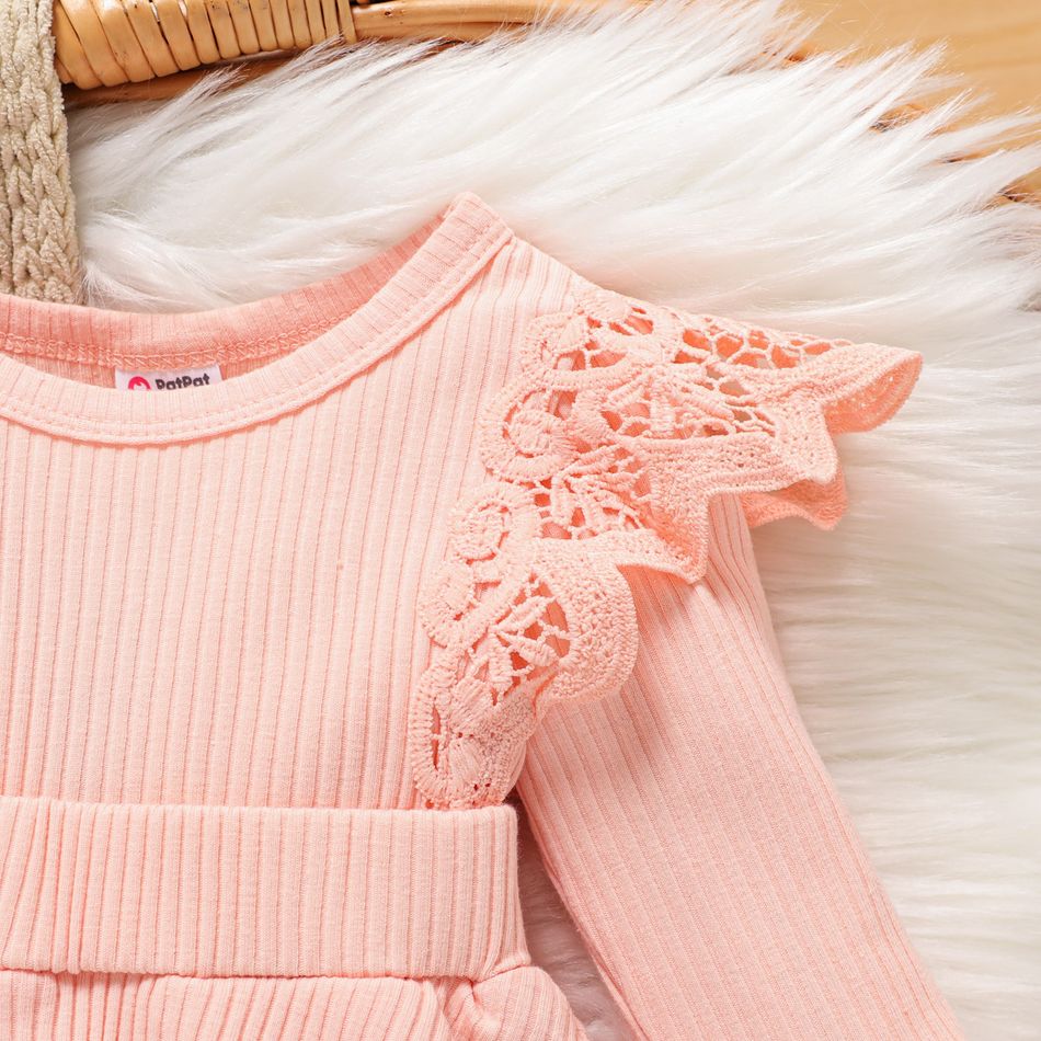 2pcs Baby Girl Solid Rib Knit Spliced Lace Long-sleeve Romper with Headband Set Pink big image 5